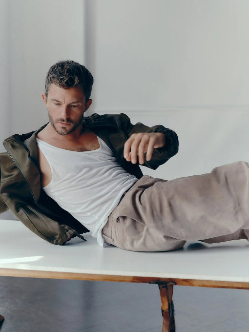 TIME Magazine - 10.13.25 Edition: JONATHAN BAILEY by Ariana Grande (IN STOCK)