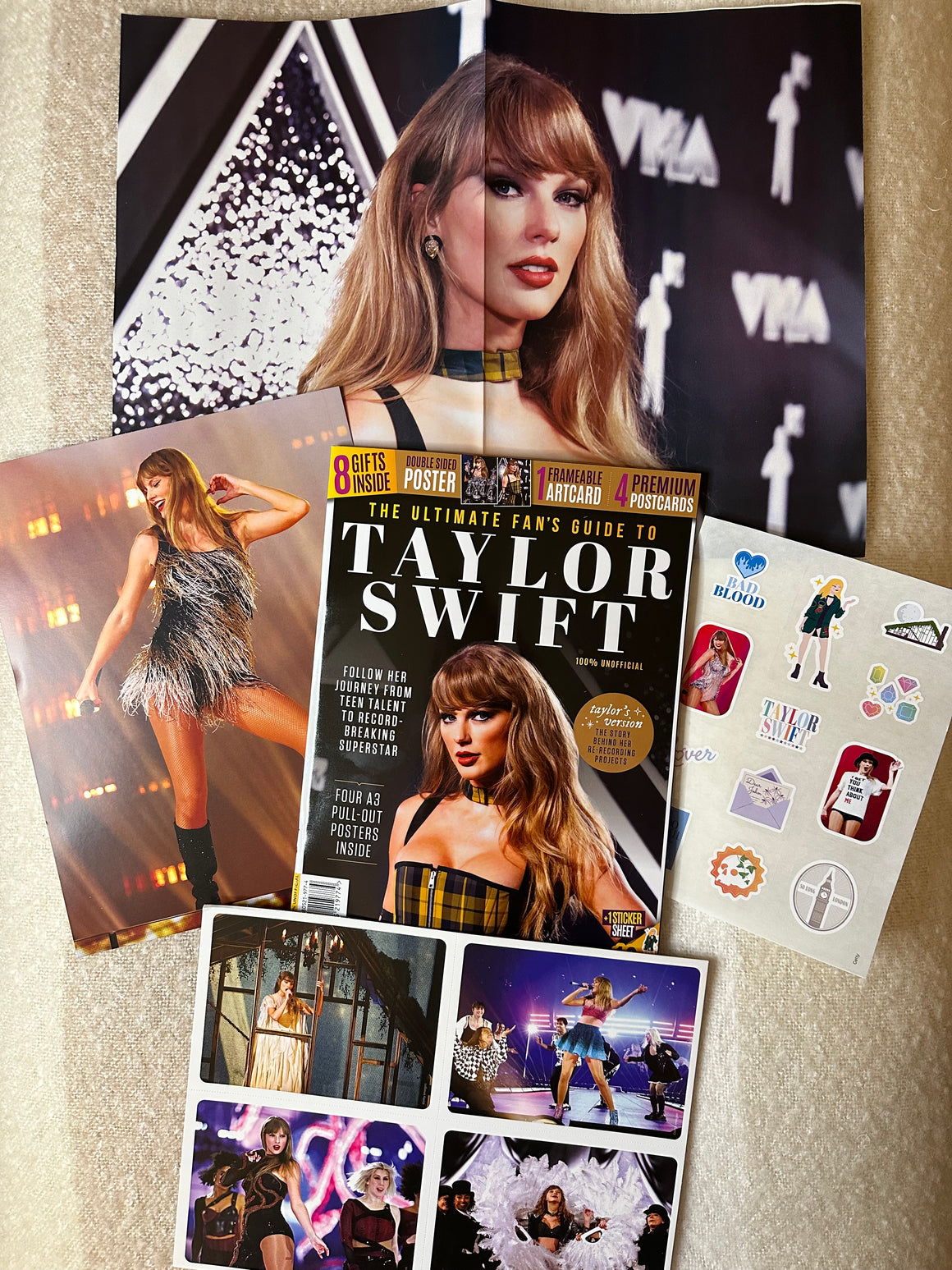 Ultimate Fan Pack - Taylor Swift (Includes 8 Free Gifts inside ...