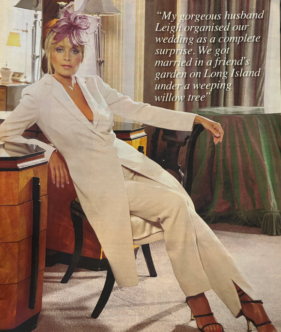 Sunday Express S Magazine - 2 November 2008, Amanda Burton, Twiggy, Geri Halliwell