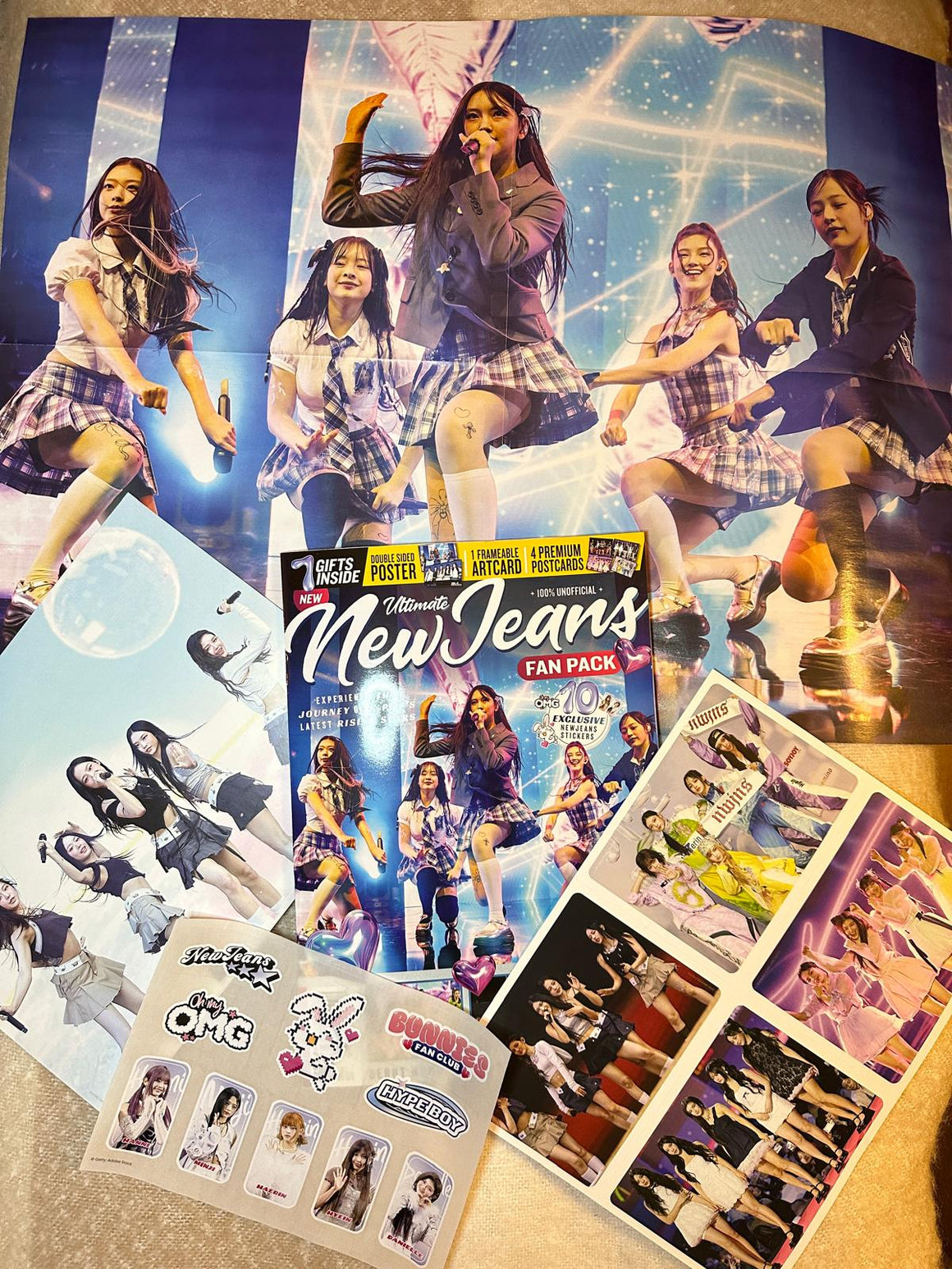 Ultimate Fan Pack - NewJeans New Jeans (Includes 8 Free Gifts inside)