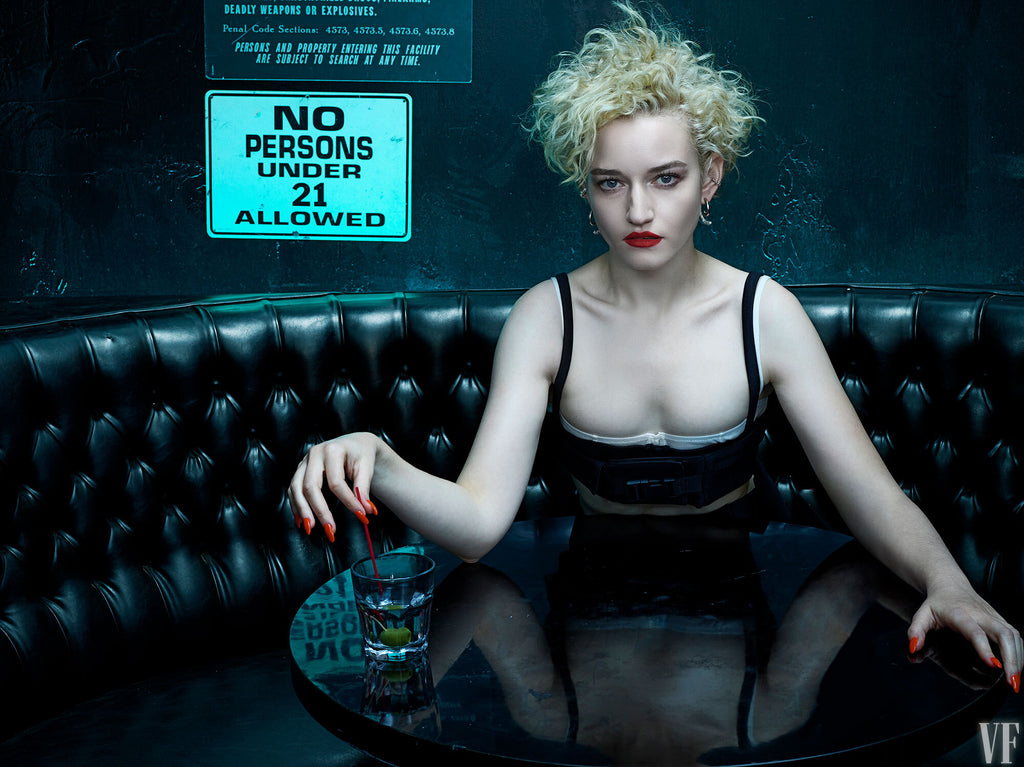 VANITY FAIR Magazine Hollywood 2023 REGE-JEAN PAGE Jeremy Allen White Emma Corrin Aaron Johnson