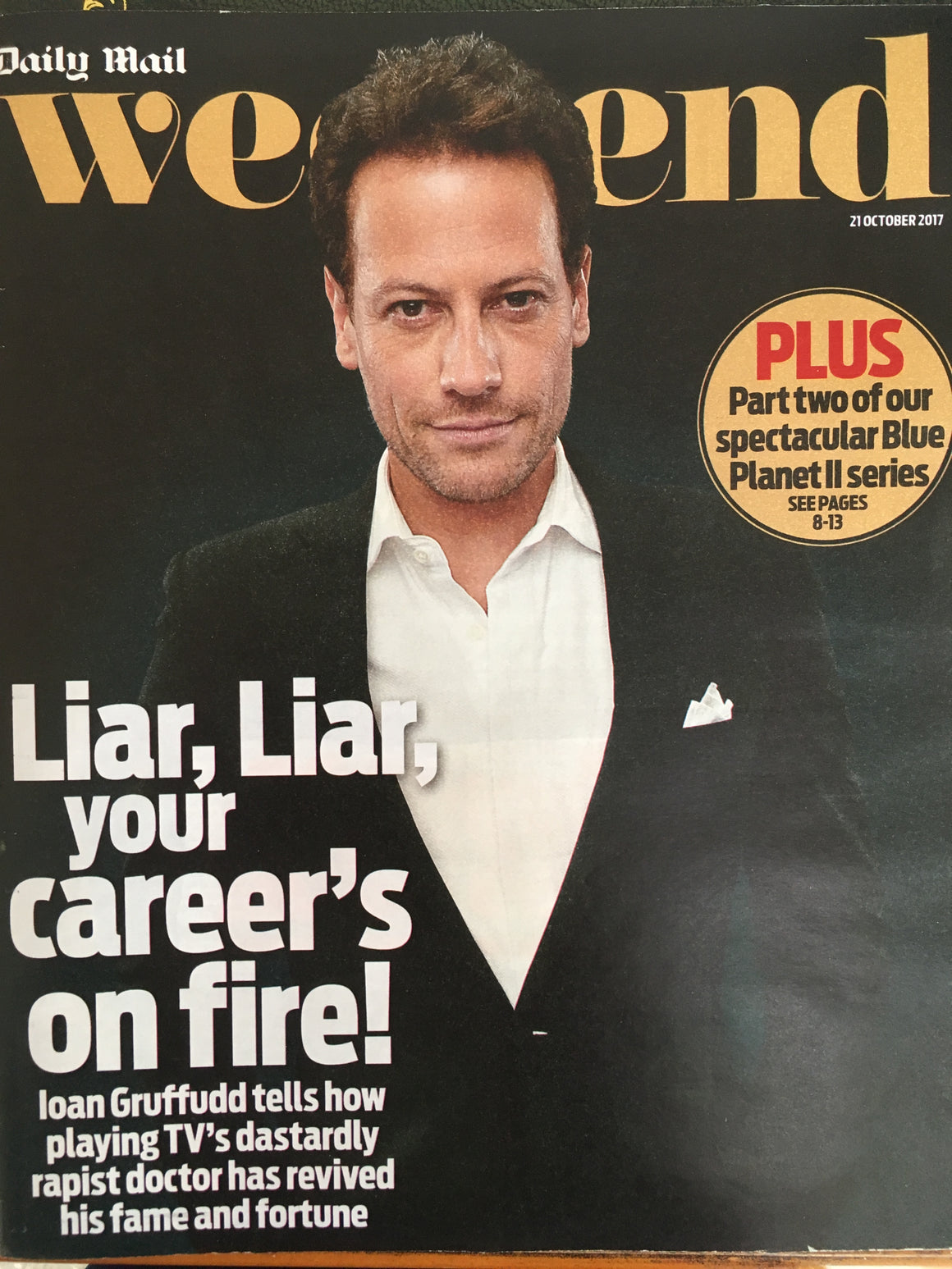 Ioan Gruffudd on the cover of the Weekend Magazine