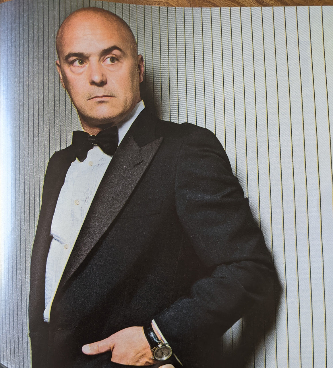 TIMES Magazine 16/04/2022 Luca Zingaretti Inspector Montalbano Sean Penn