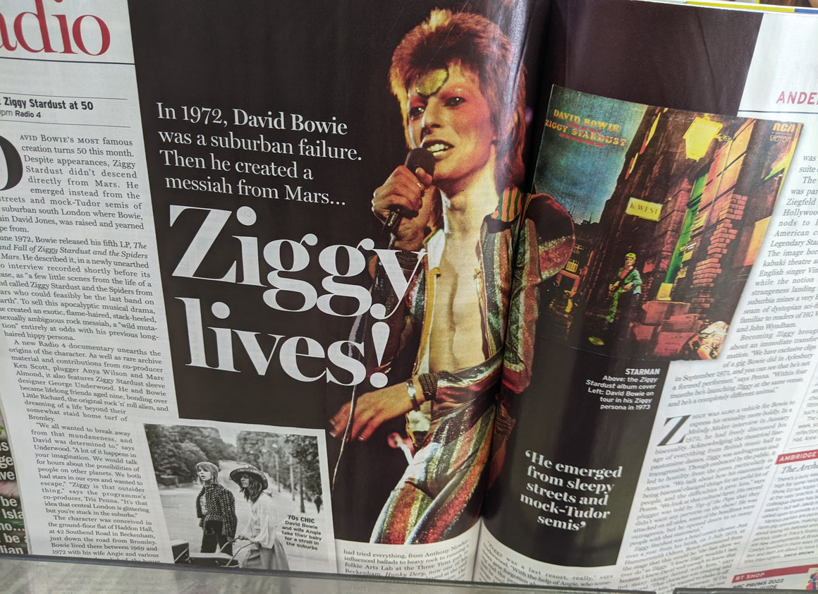 RADIO TIMES Magazine 11/06/2022 JOE ALWYN David Bowie Conversations With Friends