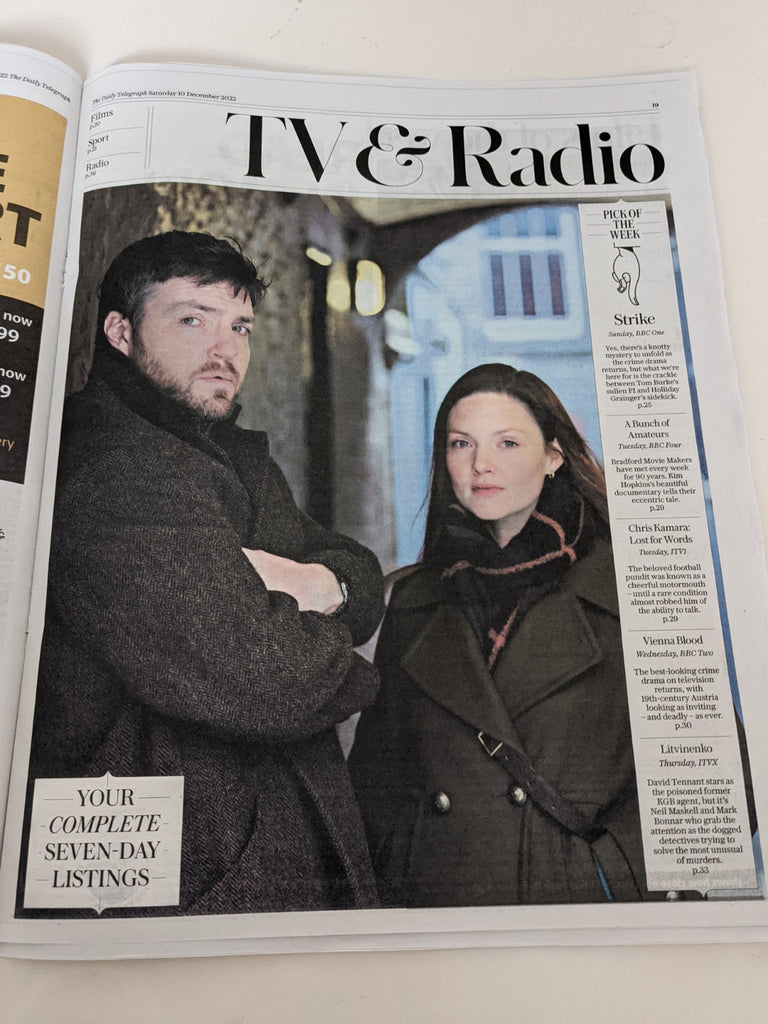 TELEGRAPH REVIEW 10/12/2022 QUEEN ELIZABETH II & PADDINGTON Tom Burke
